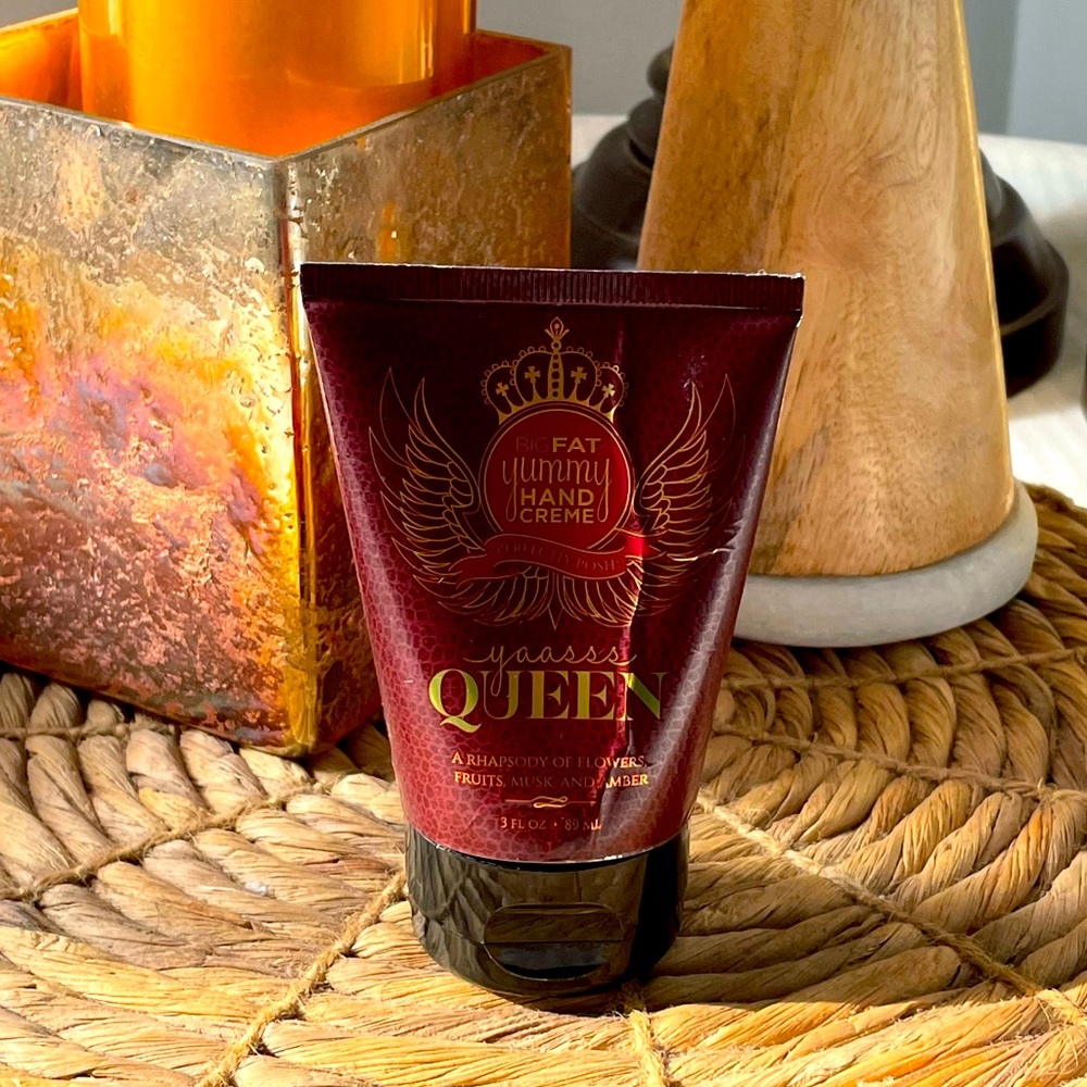 ISO Yaasss Queen perfectly posh bfyhc. Full or partial obviously New unopened #1